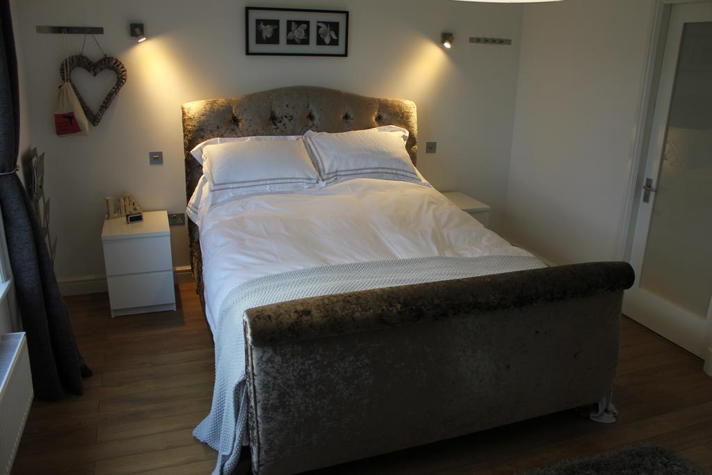 Fifty One And A Half Boutique B&B Клитеро Екстериор снимка