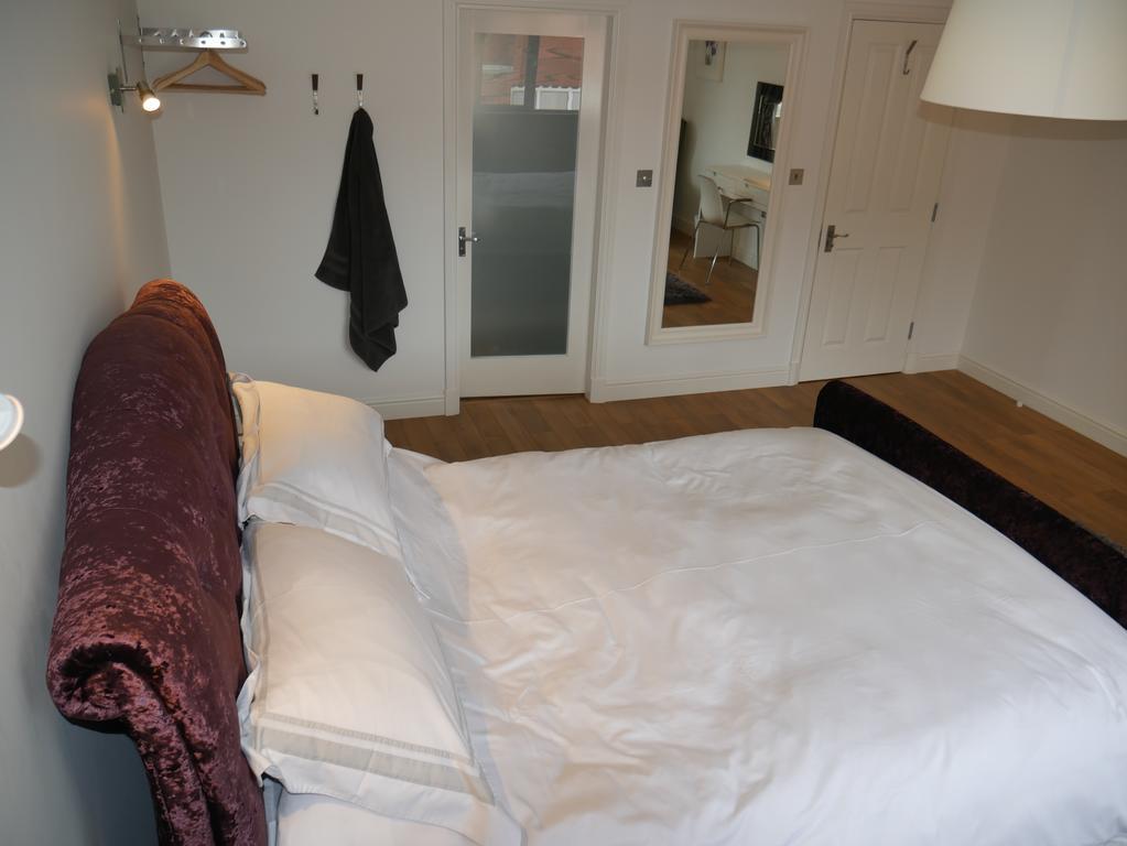 Fifty One And A Half Boutique B&B Клитеро Екстериор снимка